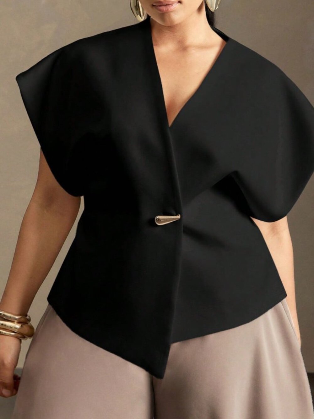 Black Casual Women's Slim V-Neke Batwing Asymmetrical Waistcoat Top